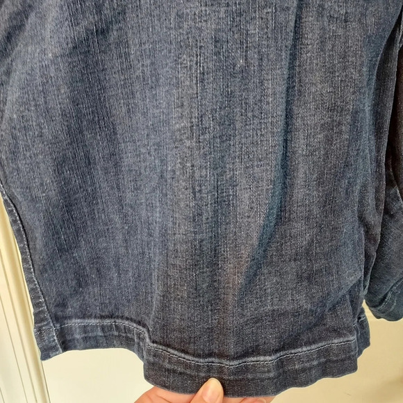 Lane Bryant Dark Wash Denim Bermuda Shorts in Size 28 - Picture 7 of 11